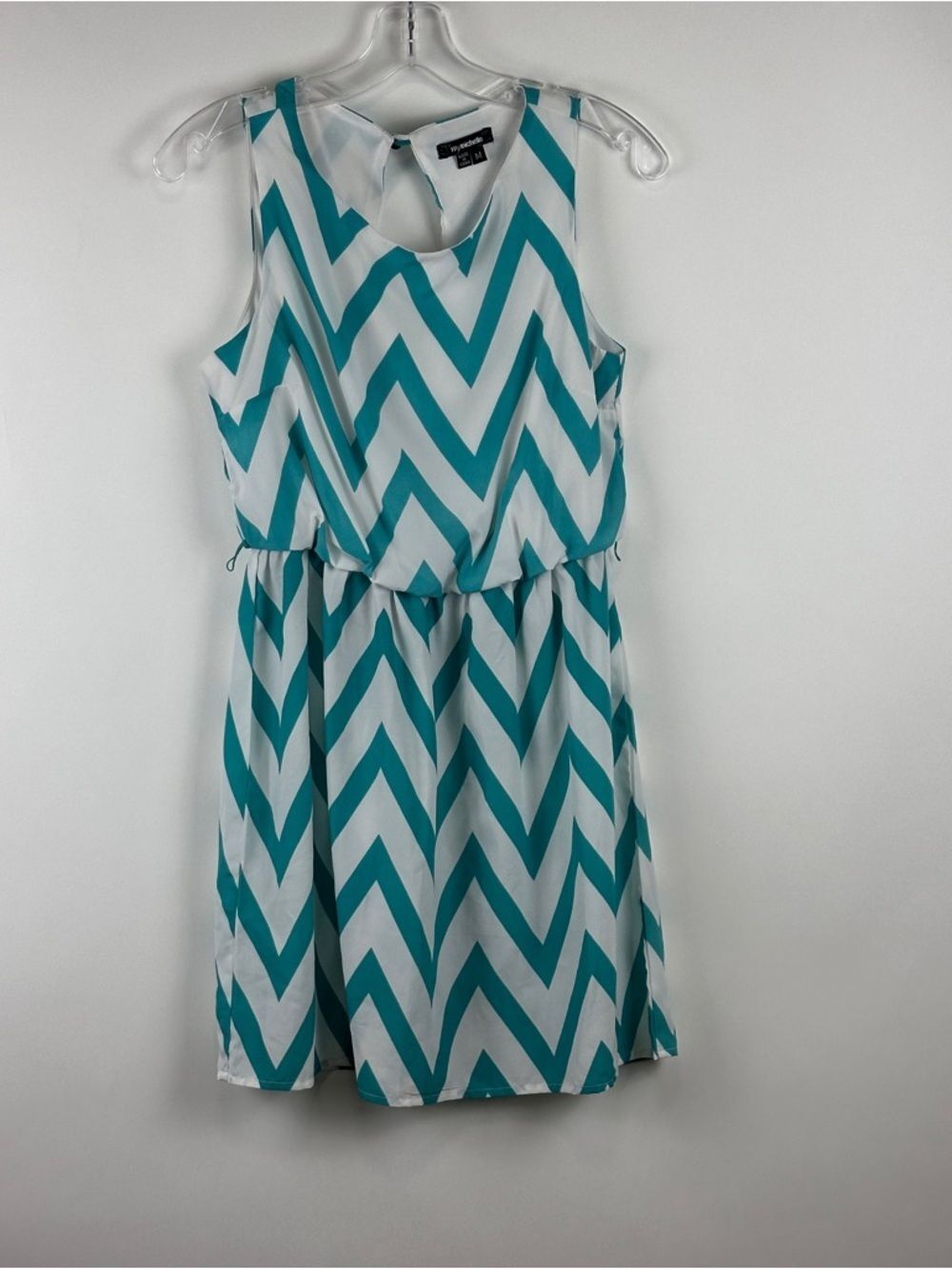 My Michelle Women's Sleeveless Chevron Dress